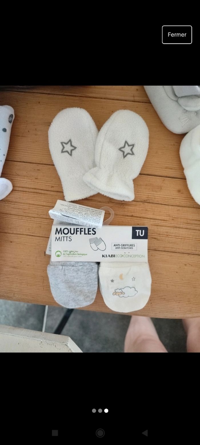 Lot de chaussons et moufles 0-3 mois - photo numéro 3