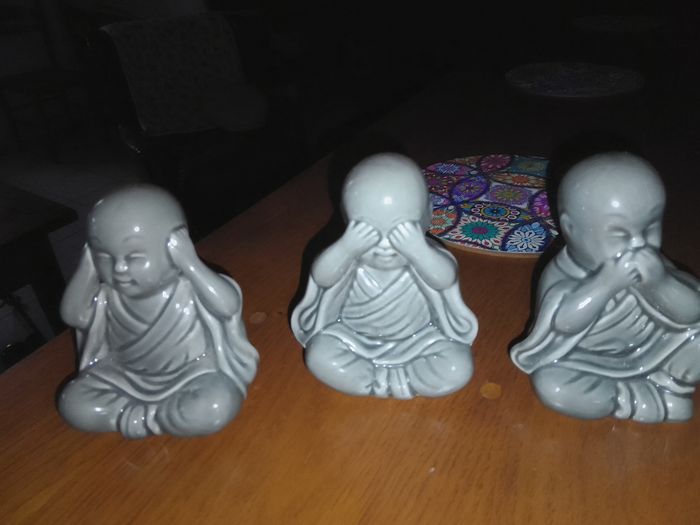 Trois statues - photo numéro 2