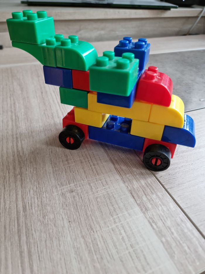 Lot de 20 briques de construction