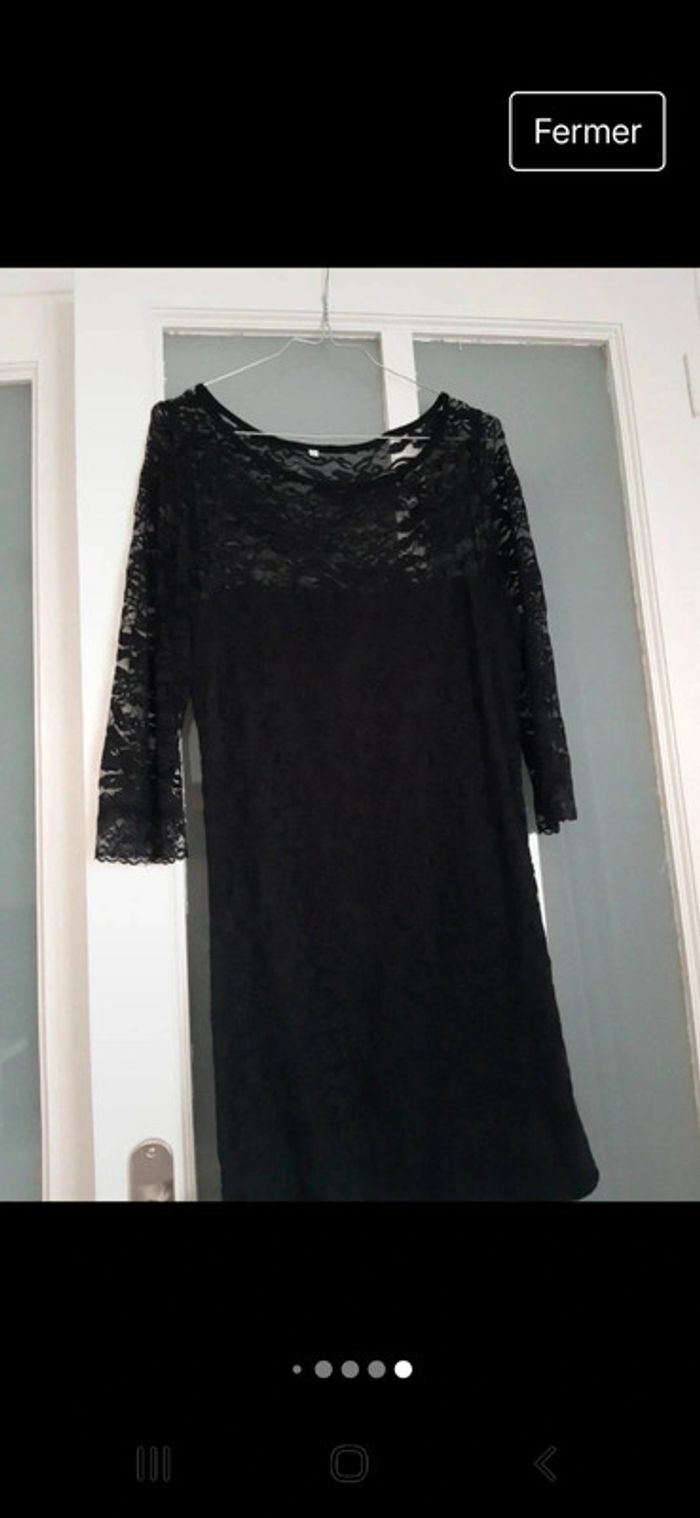 Robe noire dentelle