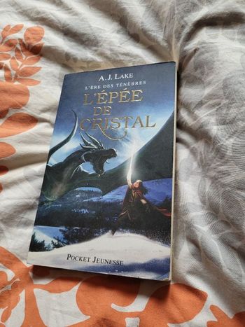 L épée de cristal A J Lake