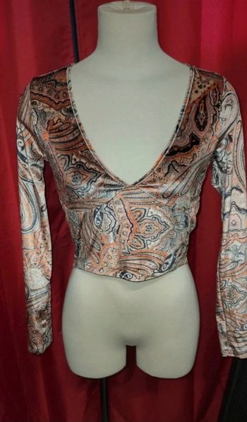 Haut court dos nu velour doux S Bershka