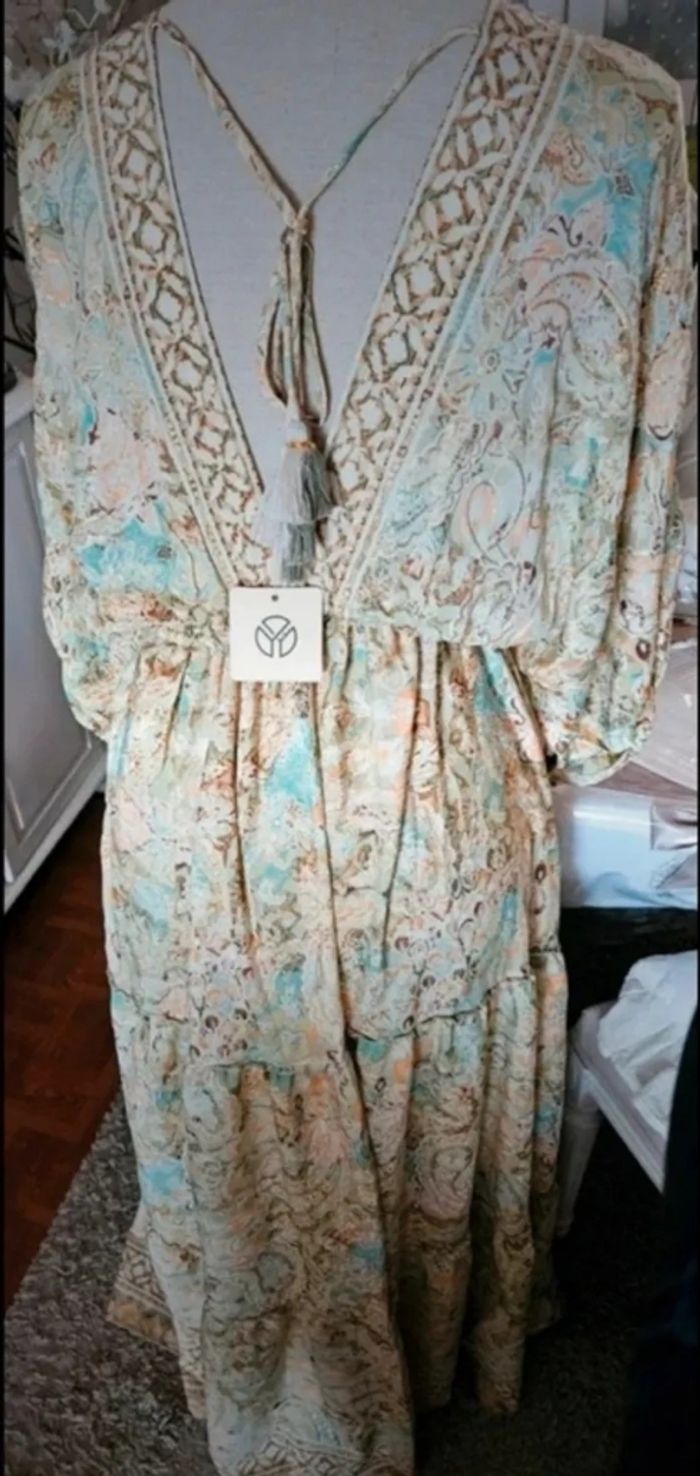 Robe bohème longue en soie vert multicolore Taille 40 Neuve