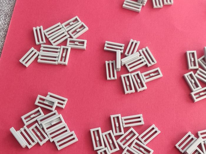 140 pièces grilles gris clair Lego - jamais utilisés parfait état - vrai Lego - photo numéro 4