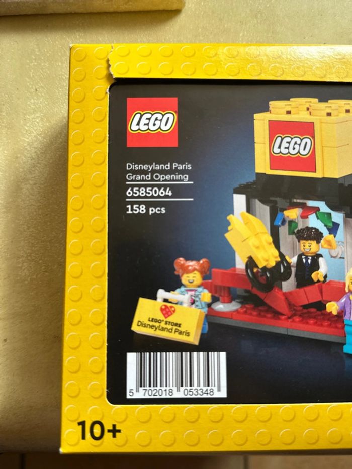 Set Lego 6585064 Disneyland Paris Grand Opening - photo numéro 2