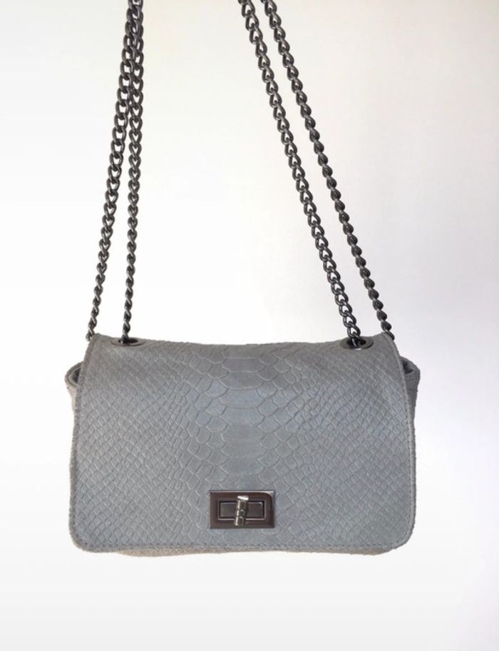 Sac cuir gris et chaines