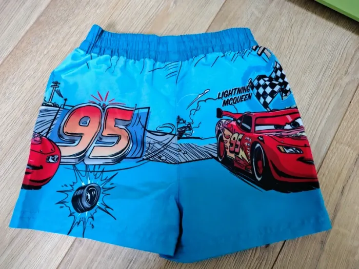 Maillot de bain Short de bain piscine mer cars Disney jamais porté - photo numéro 3