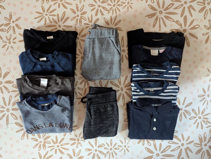Lot de 11 vêtements  74 cm