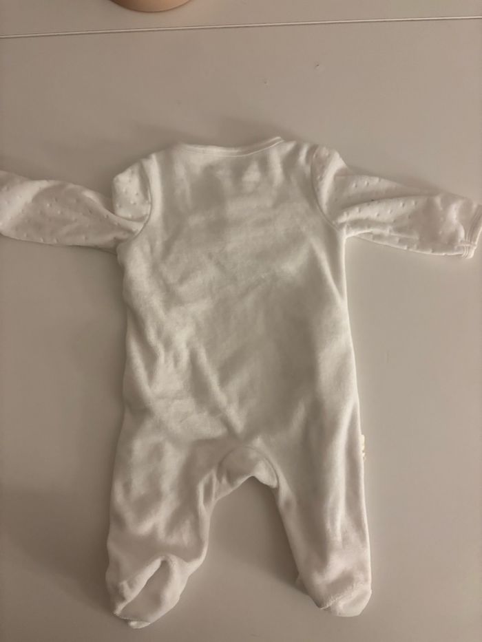 Pyjama 3 mois - photo numéro 2