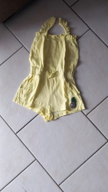 Combishort fille kiabi 6 ans tbe