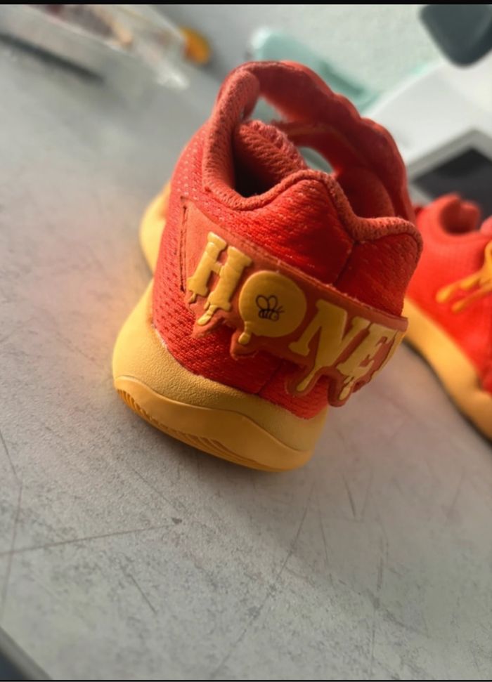 Basket adidas édition Winnie l’Ourson - photo numéro 3