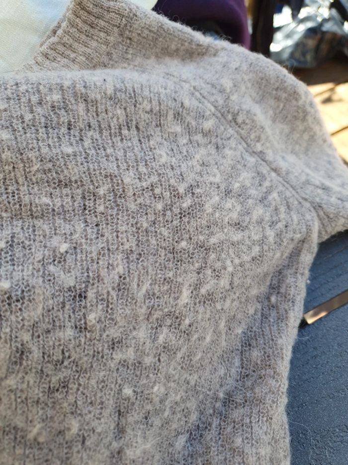 Pull gris - photo numéro 4