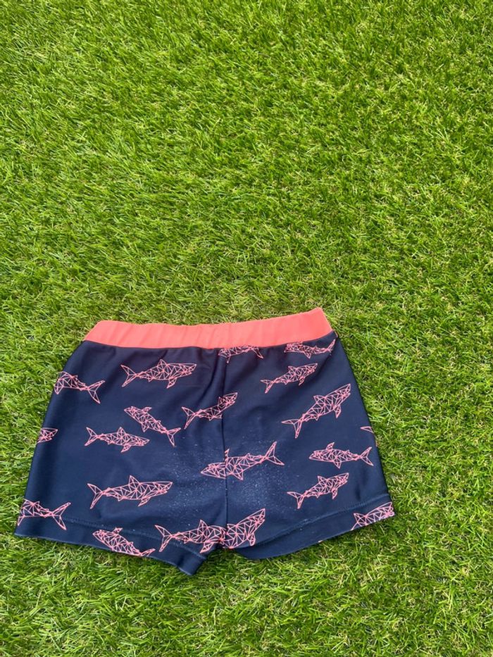 Très beau maillot de bain taille 8 ans - photo numéro 2