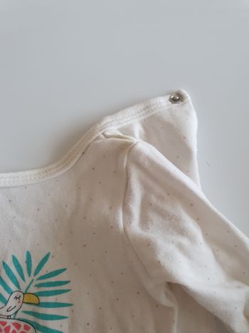 2 bodies bébé fille taille 3 mois