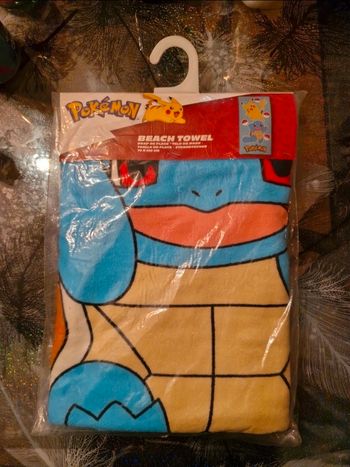 Serviette de plage / drap de plage carapuce et pikachu  pokémon 70x140