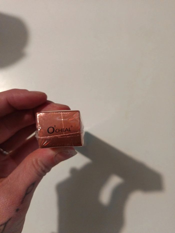 Crème pour les yeux - photo numéro 3