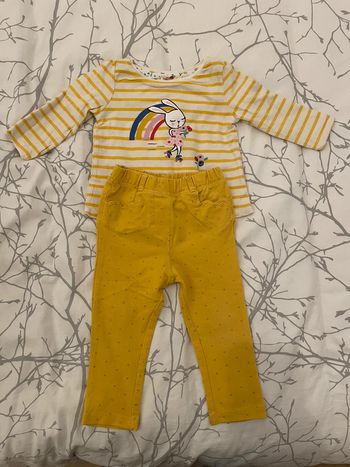 Ensemble pantalon et haut en 18 mois
