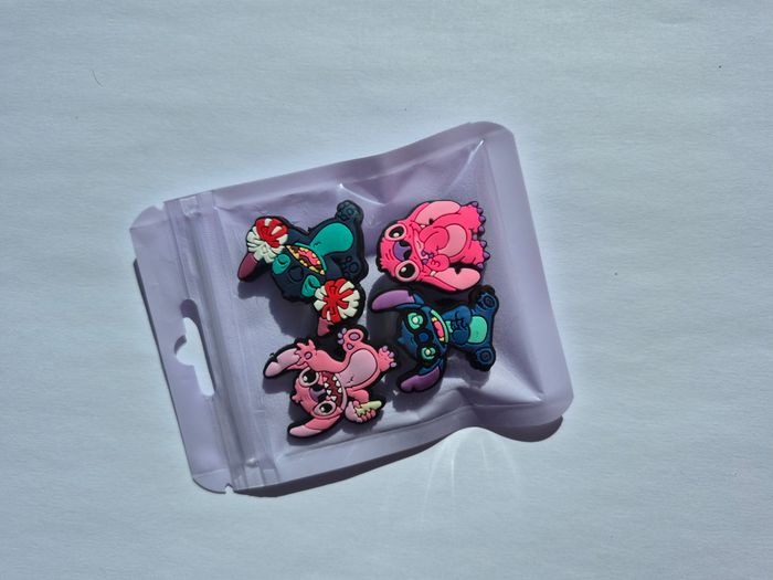 Charms crocs Stitch - photo numéro 3