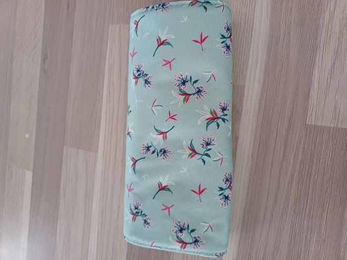 trousse de toilette ou maquillage - photo numéro 6