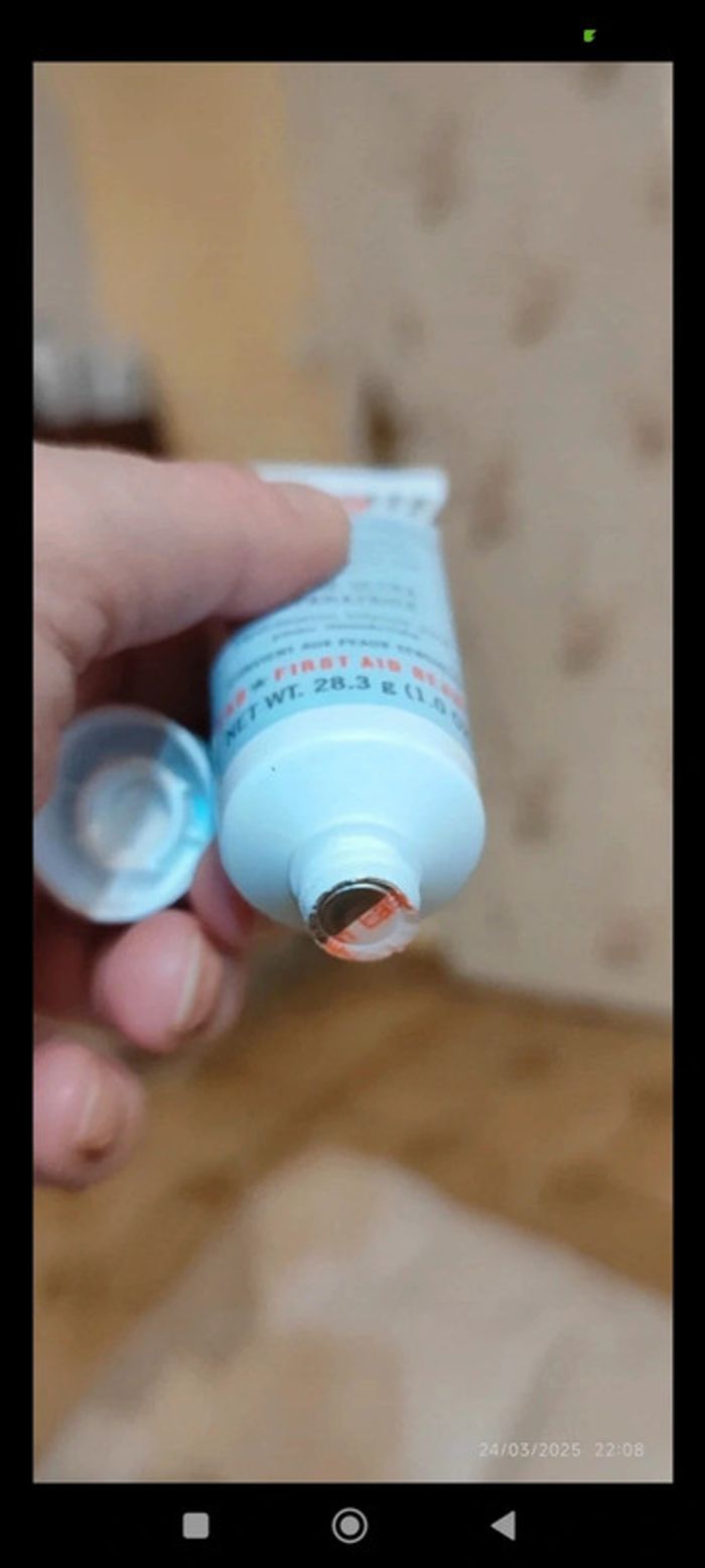 First Aid Beauty Crème Hydratante Réparatrice Ultra Repair Cream 28,3gr
Neuf Operculé - photo numéro 5