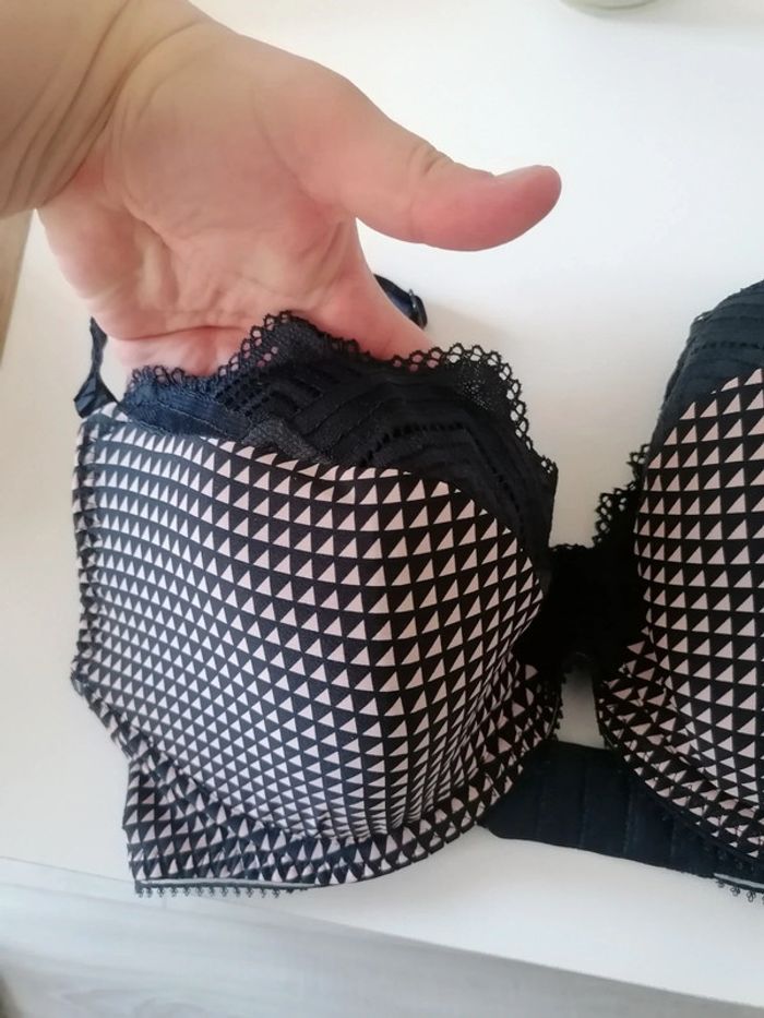 Soutien gorge sans complexe taille 90E - photo numéro 2