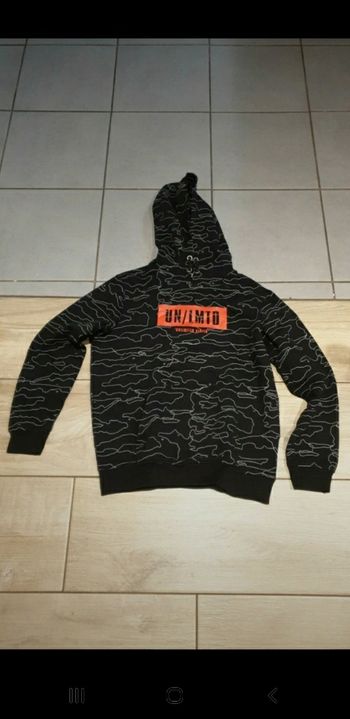 Sweat capuche garçon TBE 14 ans