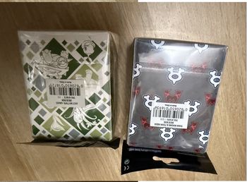 NEUF 3x Deck Box Pokemon center