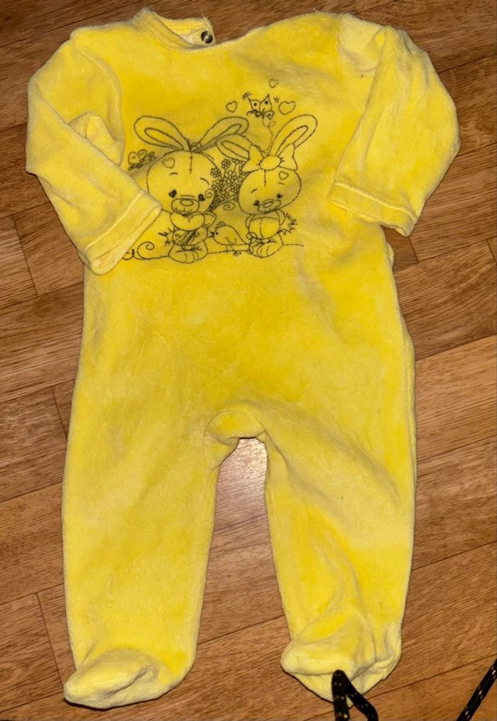 2 Pyjama 3 mois - photo numéro 2