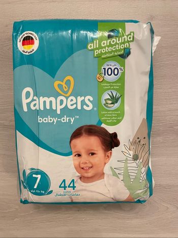 Couche Pampers taille 7