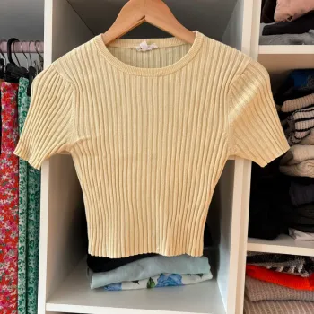 T-shirt Jennyfer • jaune • 36 🌼