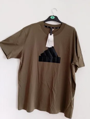 T-shirt adidas homme taille L