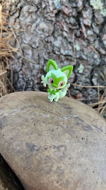Super figurine Pokemon Nintendo tomy poussacha