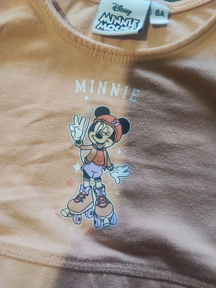 Ensemble cycliste et brassière Minnie Disney taille 6 ans - photo numéro 4