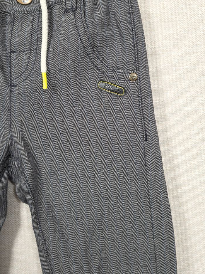 Ensemble 2 pièce t-shirt +pantalon kiabi 18mois 77-82cm - photo numéro 7