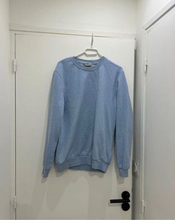Pull bleu ciel taille S