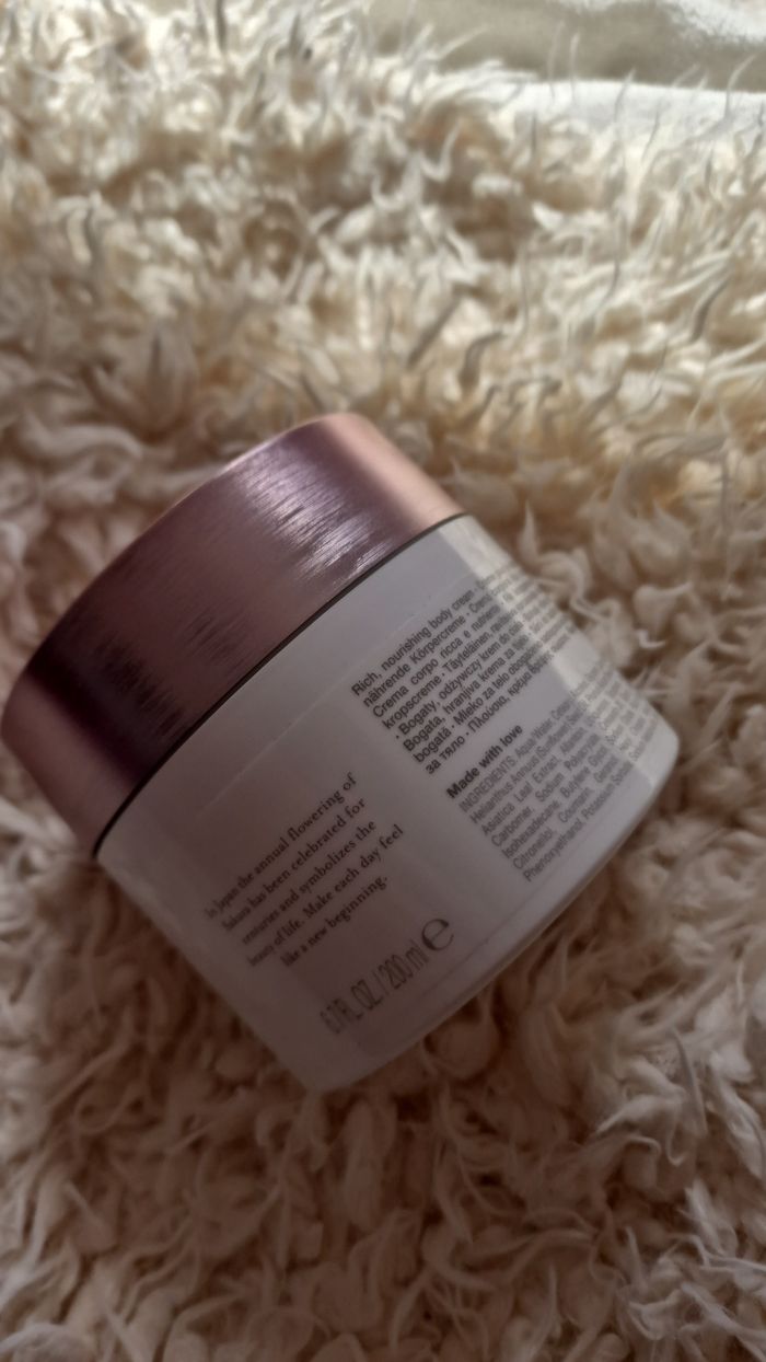 Le Rituel de Sakura - Crème pour le Corps - photo numéro 4