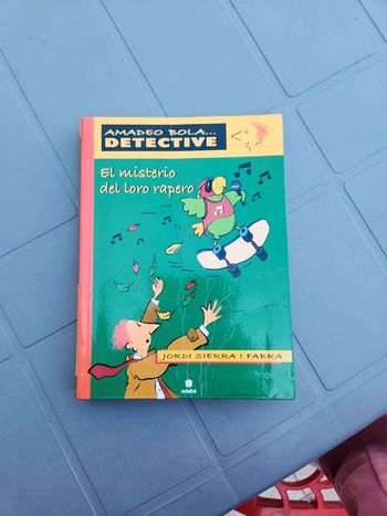 livre : Amadeo Bola / Détective