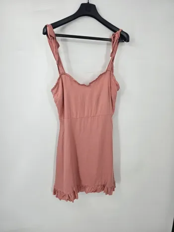 Robe rose Calie Paris – Taille 38 – Neuve avec étiquette – Bretelles nouées