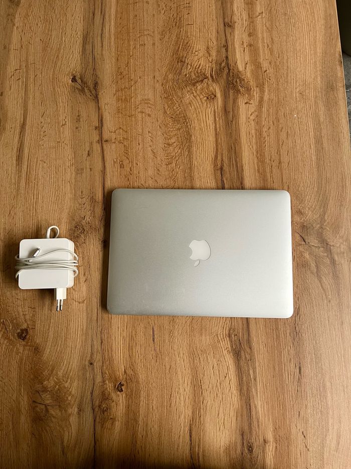 💻 MacBook Pro 13” – Fin 2015 – 16 Go RAM / SSD 256 Go – Très bon état - photo numéro 2
