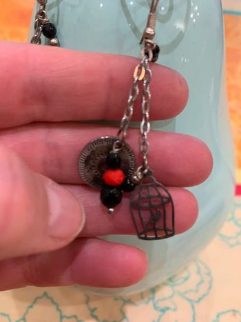 paire de boucles d’oreilles pendantes