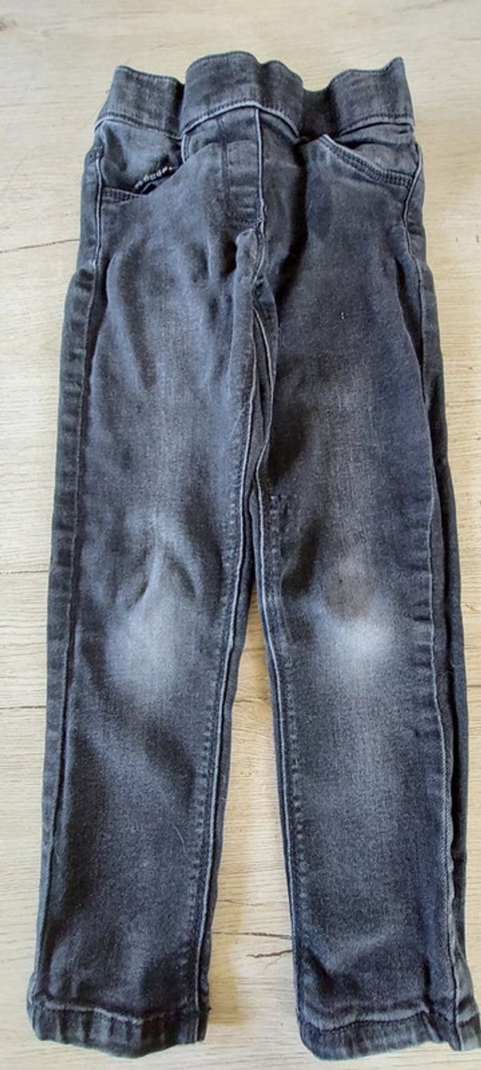 Jean s gris très foncé, élastique, règlable à la taille, taille 4 ans - photo numéro 2