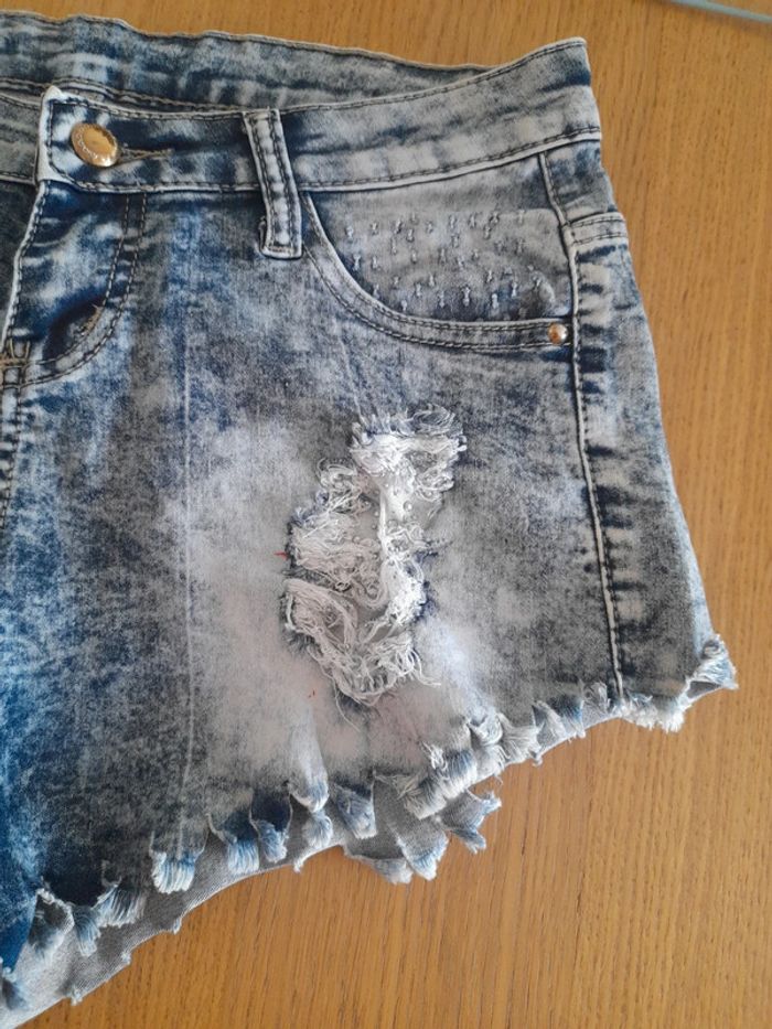 Short jean 38 - photo numéro 3