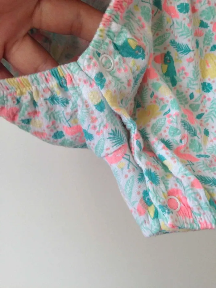 Combi-short col rond sans manches fleuries 24mois 86cm - photo numéro 7