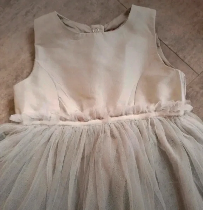 Robe chic bébé fille 12 mois NEUVE - photo numéro 2