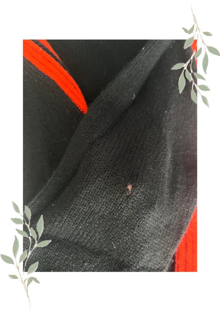 Pull Noir à Bandes Rouges – Alexander McQueen – Taille L 🖤 - photo numéro 10