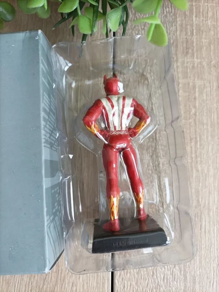 Figurine Marvel Sunfire Eaglemoss Super Héros - photo numéro 4