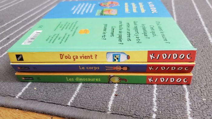 Lot de livres  Kididoc - photo numéro 3