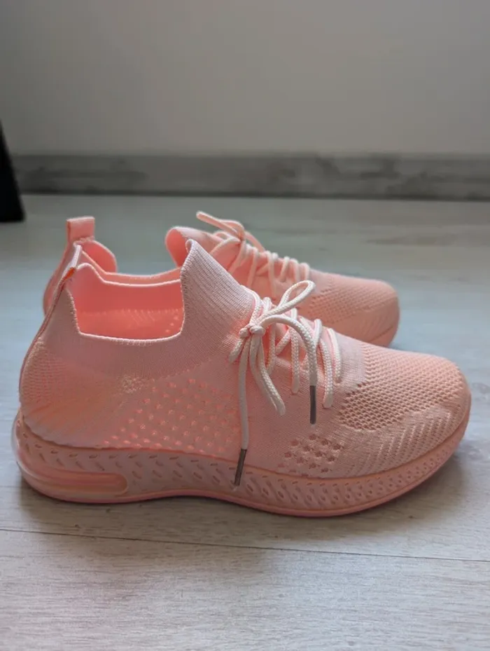 Baskets chaussettes pointure 36 - photo numéro 2