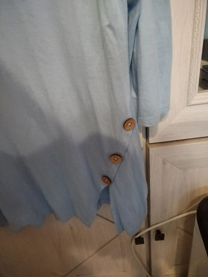 Tee shirt bleu - photo numéro 4