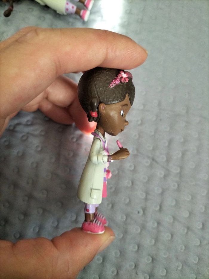 Lot figurines docteur la peluche - photo numéro 13